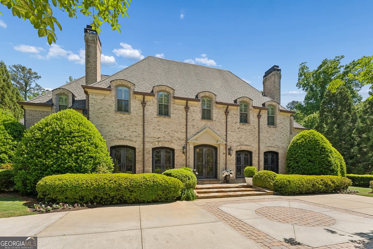 Regency Estates · 4235 Regency Court NW, Atlanta GA 30327