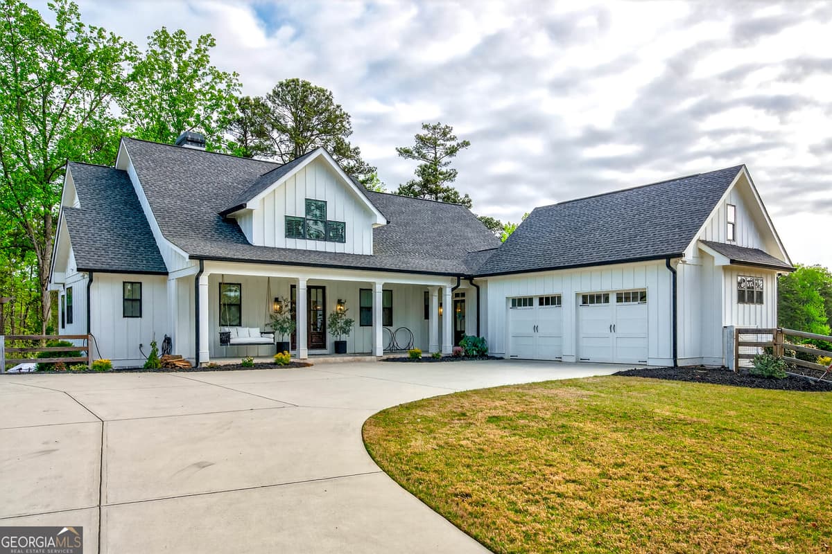 6570 Crestwood Peninsula, Flowery Branch GA 30542