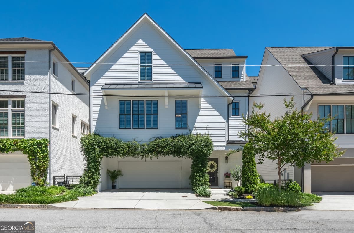 Enclave at Chastain · 4021 Haverhill Drive NE, Atlanta GA 30342