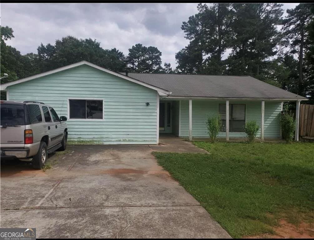 1065 Dickens Road NW, Lilburn GA 30047