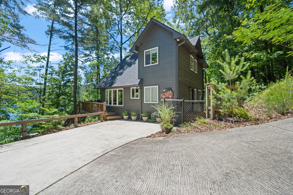 Lake Rabun · 3250 Brandon Mill Road, Lakemont GA 30552