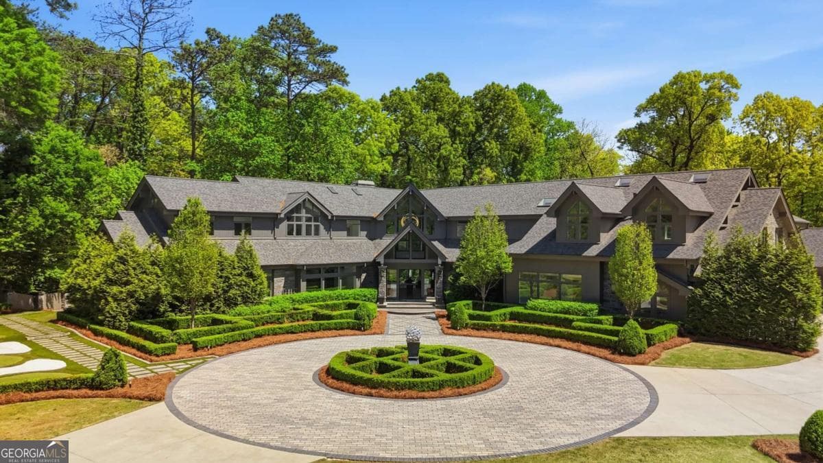 Pine Hills-Buckhead · 2883 W Roxboro Road NE, Atlanta GA 30324