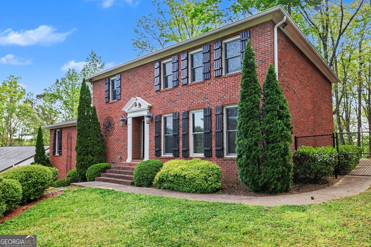 Breakwater · 205 Marsh Glen Point, Atlanta GA 30328